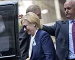 Ứng cử viên Hillary Clinton rời lễ tưởng niệm 11/9 vì bị “quá nóng”