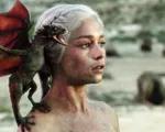 “Mẹ rồng” Emilia Clarke kiếm được bao nhiêu tiền từ Game of Thrones?