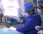 Việt Nam lần đầu tiên thực hiện mổ nội soi thoát vị đĩa đệm cột sống cổ