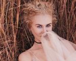 Nicole Kidman chói lóa trên ấn phẩm đầu tiên năm 2017 của Vogue