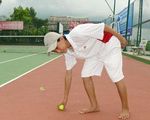 Người nhặt bóng tennis cần nhanh, nhạy, chính xác