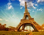 Tháp Eiffel đóng cửa do đình công