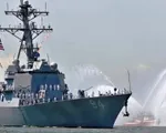 T&agrave;u hải qu&acirc;n Iran &aacute;p s&aacute;t t&agrave;u khu trục Mỹ