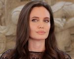 Angelina Jolie chưa có người đàn ông mới!