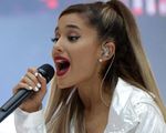 Sau sự kiện đánh bom bi thảm tại Manchester, Ariana Grande quyết định hoãn tour lưu diễn