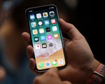 Mua iPhone X, mất gần 1.000 đồng cho mỗi lần... mở máy