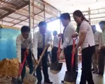 Hội người Việt tại Campuchia xây trường cho con em Việt kiều