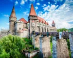 Lâu đài cổ - Một trong những nét đặc trưng của du lịch châu Âu