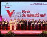 Trao giải thưởng 'Vinh quang Việt Nam - Dấu ấn 30 năm đổi mới'