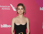 Selena Gomez nhận giải Người phụ nữ của năm của Billboard 2017