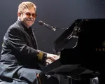 Elton John nhập viện vì nhiễm virus siêu hiếm