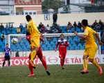 TRỰC TIẾP BÓNG ĐÁ Vòng 22 giải VĐQG V.League 2017: Than Quảng Ninh 1-1 FLC Thanh Hóa, CLB Long An 0-1 CLB Sài Gòn, CLB Hà Nội - XSKT Cần Thơ