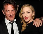 Madonna hứa tái hôn Sean Pean với giá 150.000 USD