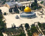 Người Hồi giáo trở lại cầu nguyện ở đền Al-Aqsa sau 2 tuần “tẩy chay”