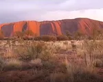 Australia sắp cấm du khách leo núi tại 'kỳ quan' giữa sa mạc