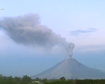 Indonesia: Núi lửa Sinabung phun trào, tro bụi bốc cao hơn 2km