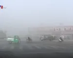 Giao thông tê liệt do sương mù tại Trung Quốc