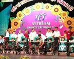 Chương tr&igrave;nh nghệ thuật từ thiện trao qu&agrave; Tết cho trẻ em khuyết tật