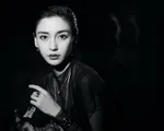 Angelababy đẹp cuốn hút với sắc đen