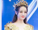 Fan bấn loạn vì Nữ thần Kim ưng 2018 Địch Lệ Nhiệt Ba đẹp xuất sắc