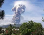 Núi lửa phun trào tại đảo Sulawesi, Indonesia