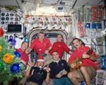 Tiệc Giáng sinh ấm áp trên trạm ISS