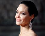 Angelina Jolie không hứng thú với chuyện hẹn hò