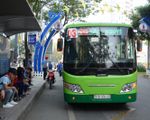 TP.HCM tăng cường 70 xe bus hỗ trợ khách tại các bến xe dịp 30/4 và 1/5