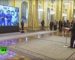 Tổng thống Putin cùng Thủ tướng Abe gọi video ra ngoài vũ trụ từ Kremlin