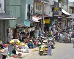 TP.HCM: Vắng bóng lực lượng chức năng, tình trạng lấn chiếm vỉa hè tái diễn
