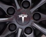 Cổ phiếu Tesla lao dốc chóng mặt