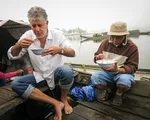 Những hình ảnh đáng nhớ về siêu đầu bếp Anthony Bourdain tại Việt Nam