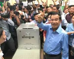 Thủ tướng Hun Sen đi bỏ phiếu bầu cử Quốc hội Campuchia