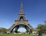 Tháp Eiffel mở cửa trở lại