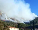 Italy sơ tán hàng trăm người do cháy rừng