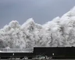 Khung cảnh 'như ngày tận thế' khi cơn bão Jebi đổ bộ Nhật Bản