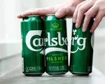 Carlsberg thay túi bọc nhựa bằng keo nhằm giảm hơn 1.200 tấn chất thải nhựa/năm