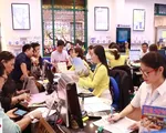 Thay vì tặng hoa, nhiều người mua tour du lịch làm quà 20/10