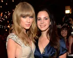 Taylor Swift ca ngợi Lana Del Rey hết lời
