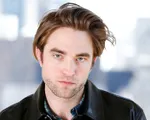 Vừa kế nhiệm, Robert Pattinson đã khẳng định Batman không phải siêu anh hùng