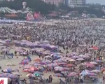 Bãi biển Vũng Tàu đông nghẹt du khách trong dịp Tết Nguyên đán