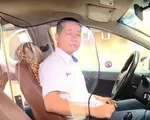 Hà Nội: Tài xế taxi lắp vách ngăn tự bảo vệ