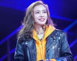 Chưa kịp ăn mừng lên trang bìa Vogue Mỹ, Angelababy đã bị chỉ trích nặng nề