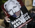 Nhà sáng lập WikiLeaks bị 'tra tấn tâm lý' trong thời gian dài