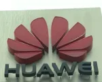 Foxconn tạm dừng dây chuyền sản xuất một số điện thoại Huawei