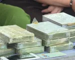 Bắt nữ đối tượng vận chuyển 11 bánh heroin
