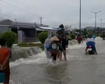 Nhiều nơi ở Phú Quốc, Kiên Giang vẫn còn ngập