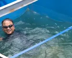 Kiểm nghiệm nước sông Tô Lịch, chuyên gia Nhật Bản tắm tại khu vực đã được làm sạch