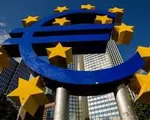 Fitch hạ mạnh dự báo tăng trưởng Trung Quốc và Eurozone