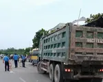 Hà Nội tăng cường xử lý xe quá tải